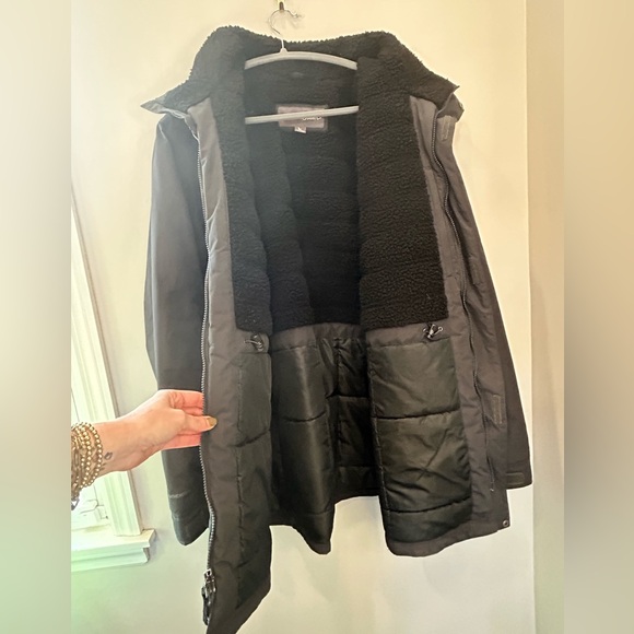 Eddie Bauer Weatheredge Fleece Lined Parka with Removable Hood - Picture 5 of 9